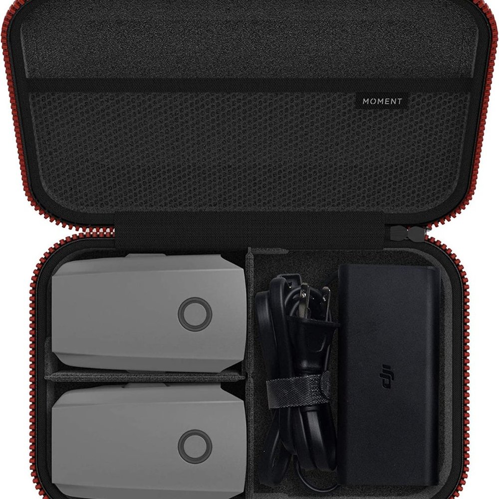 Moment Camera Rugged Weatherproof Hard Shell Storage Accessory Case - Picture 2 of 5